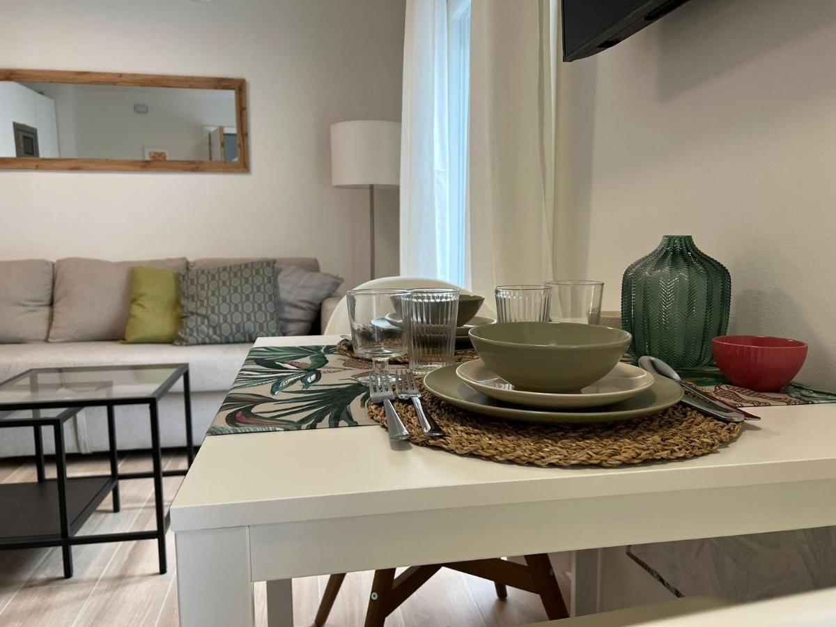 Alameda Sweet Home Sevilla Bagian luar foto